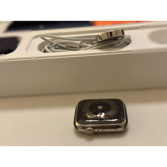 Hermes 44MM Apple Watch Face Series 4 Stainless Steel 10+ Free Bands Bundle - Picture 6 of 6